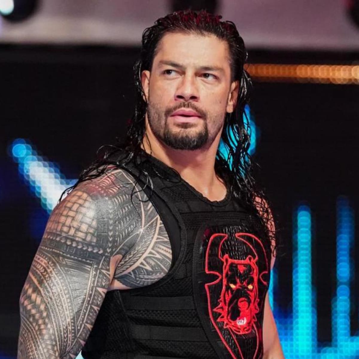 Wwe best sale raw roman