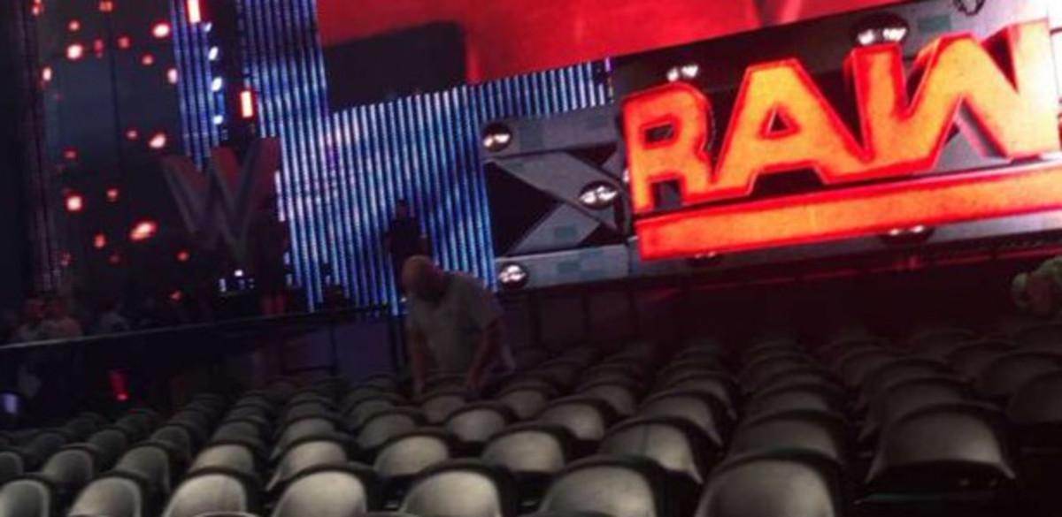 New WWE Raw Set