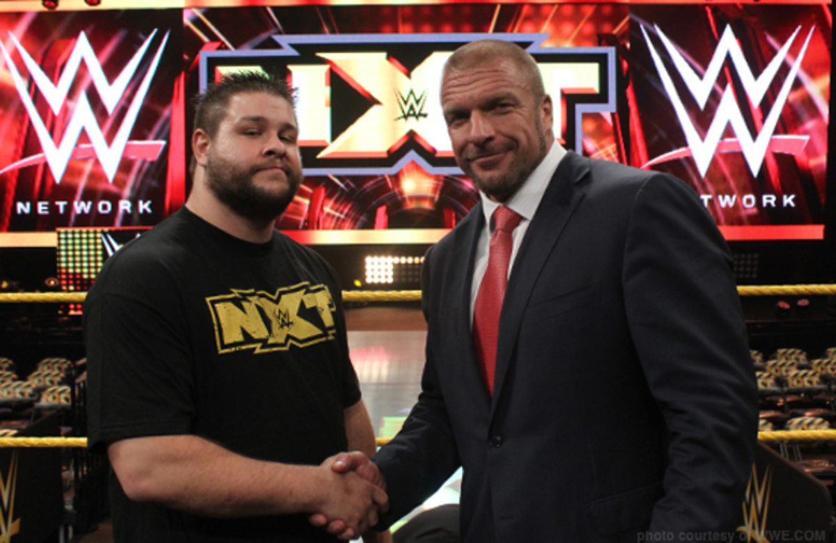 Resultado de imagen para triple h kevin owens