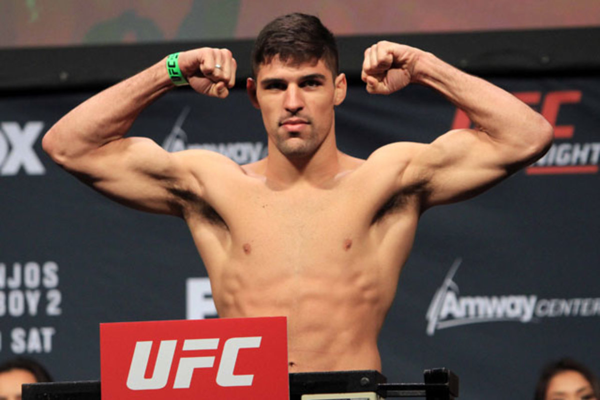 Vicente Luque Knocks Out Belal Muhammad At UFC 205 - WWE Wrestling News World1200 x 801